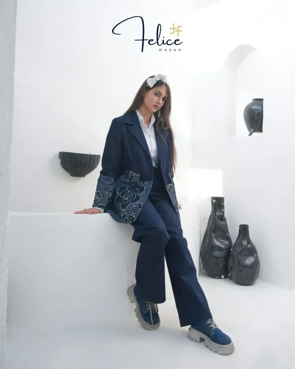 کت شلوار زنانه مدل گل کاغذی - Image 3