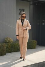 کت و شلوار کرم